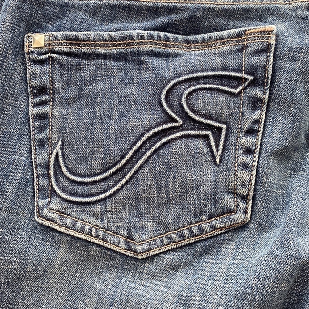Rock and Republic Berlin skinny jeans. - Picture 7 of 13